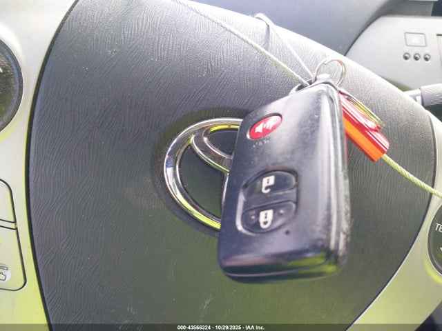 43566324 :رقم المزاد ، JTDKN3DU4D1727585 vin ، 2013 Toyota Prius Three مزاد بيع