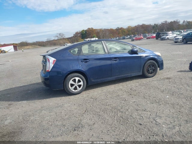 43566324 :رقم المزاد ، JTDKN3DU4D1727585 vin ، 2013 Toyota Prius Three مزاد بيع