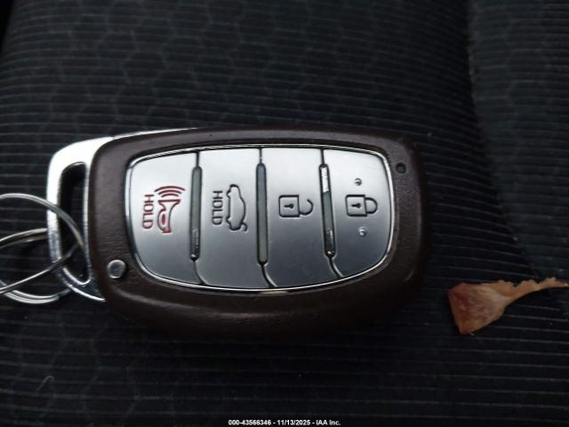 2017 HYUNDAI ELANTRA 5NPD84LF1HH170688 Photo 10