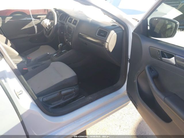 2017 VOLKSWAGEN JETTA 3VW2B7AJ9HM284964 Photo 4