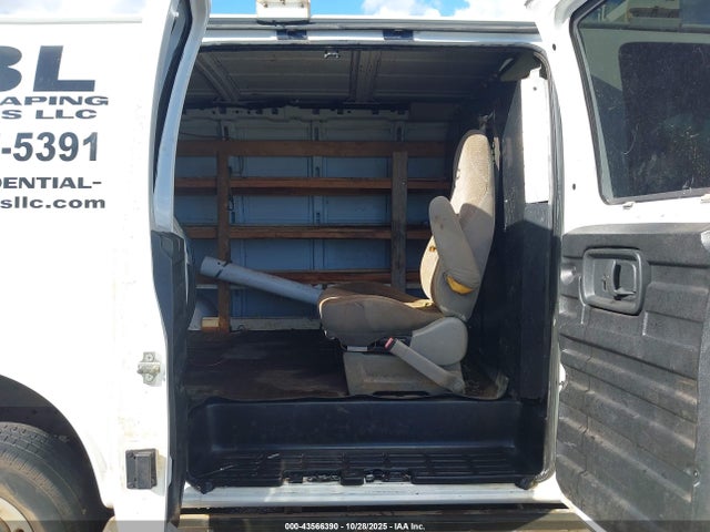 1GCWGAFP2M1217890 Chevrolet Express Cargo Rwd 2500 Regular Wheelbase Wt