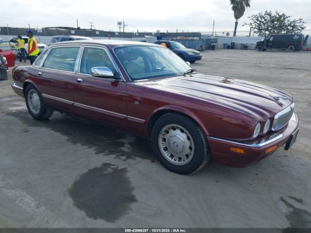 1999 JAGUAR XJ8 SAJKD6044XC872033 Photo 0