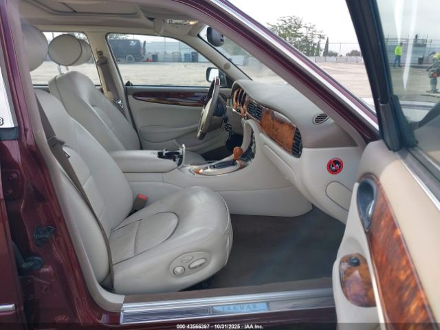 1999 JAGUAR XJ8 SAJKD6044XC872033 Photo 4