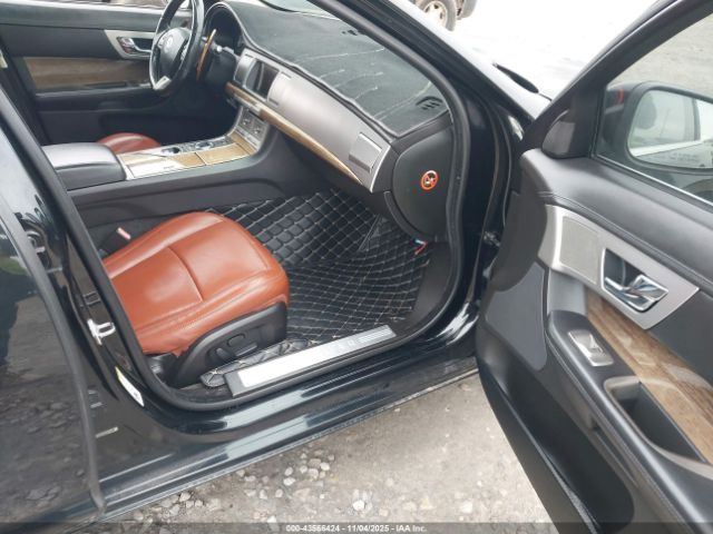 2009 JAGUAR XF SAJWA06B89HR43625 Photo 4