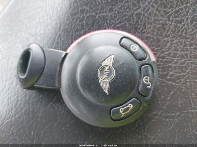 2008 MINI COOPER WMWMF33598TT61727 Photo 10