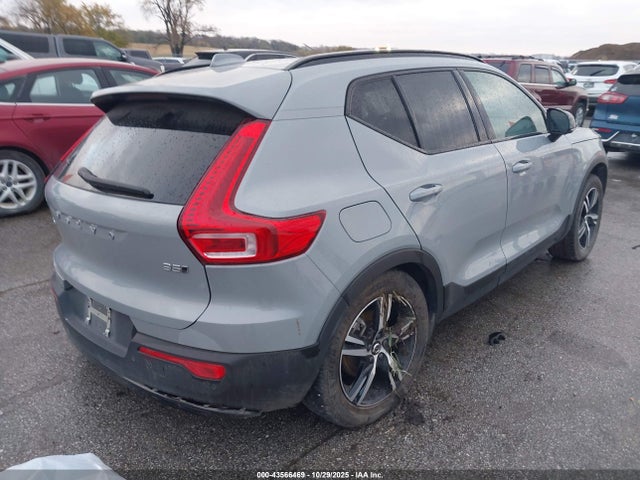 2024 VOLVO XC40 YV4L12UK6R2323288 Photo 3