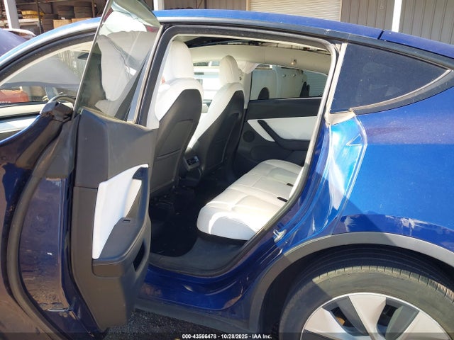 2022 TESLA MODEL Y 7SAYGDEE0NF367308 Photo 7