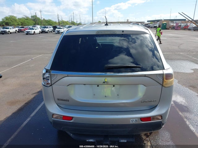 Mitsubishi Outlander Se 2014 JA4AD3A39EZ007254 Image 16