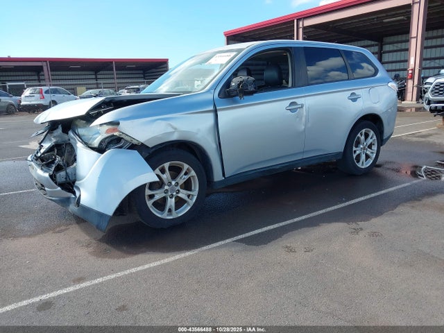 Mitsubishi Outlander Se 2014 JA4AD3A39EZ007254 Image 2