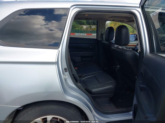 Mitsubishi Outlander Se 2014 JA4AD3A39EZ007254 Image 8