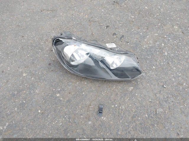 3VWPL7AJ7EM612543 Volkswagen Jetta Sportwagen 2.0l Tdi