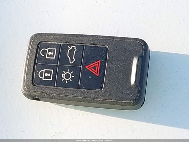 2017 VOLVO S60 YV126MFL8H2422480 Photo 10