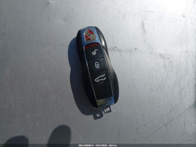 2017 PORSCHE MACAN WP1AA2A55HLB00806 Photo 10