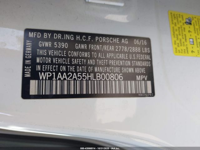 2017 PORSCHE MACAN WP1AA2A55HLB00806 Photo 8