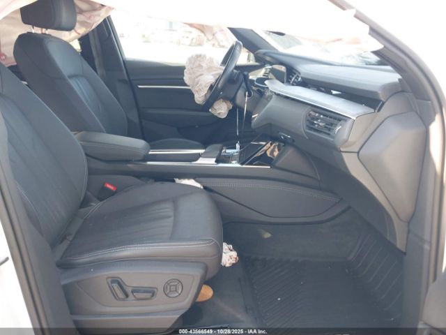 2023 AUDI E-TRON SPORTBACK WA12AAGE9PB007941 Photo 4