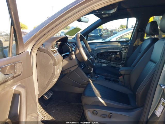 2023 VOLKSWAGEN TIGUAN 3VVCB7AX5PM136791 Photo 4