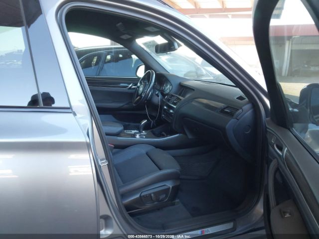 2017 BMW X3 5UXWZ7C58H0V84867 Photo 4