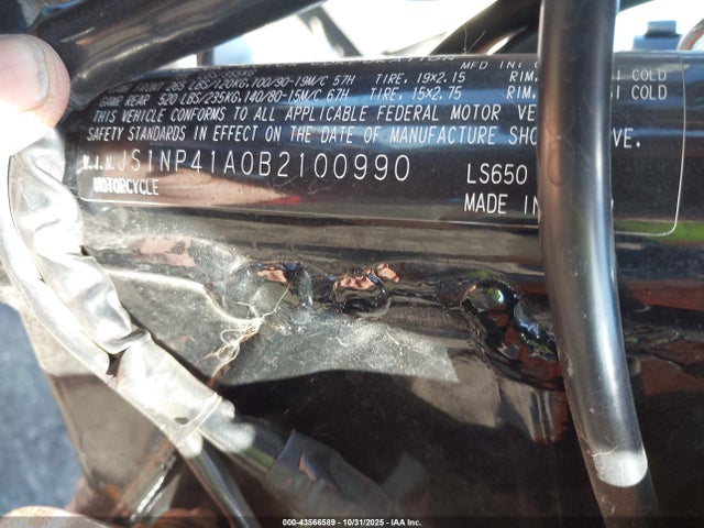 2011 SUZUKI LS650 JS1NP41A0B2100990 Photo 9