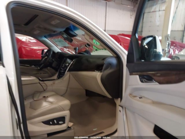 2019 CADILLAC ESCALADE ESV 1GYS4HKJ3KR336137 Photo 4