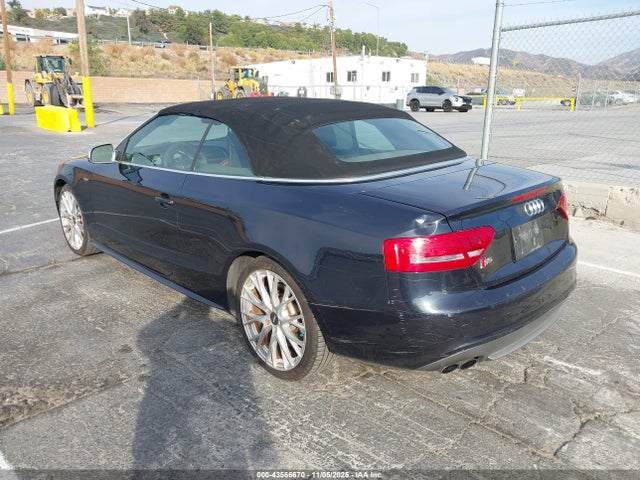 2012 AUDI S5 WAUCGAFH3CN008030 Photo 2