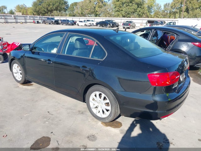 43566691 :رقم المزاد ، 3VWDX7AJXCM357441 vin ، 2012 Volkswagen Jetta 2.5l Se مزاد بيع