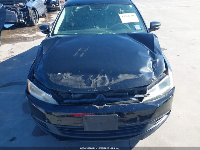 43566691 :رقم المزاد ، 3VWDX7AJXCM357441 vin ، 2012 Volkswagen Jetta 2.5l Se مزاد بيع