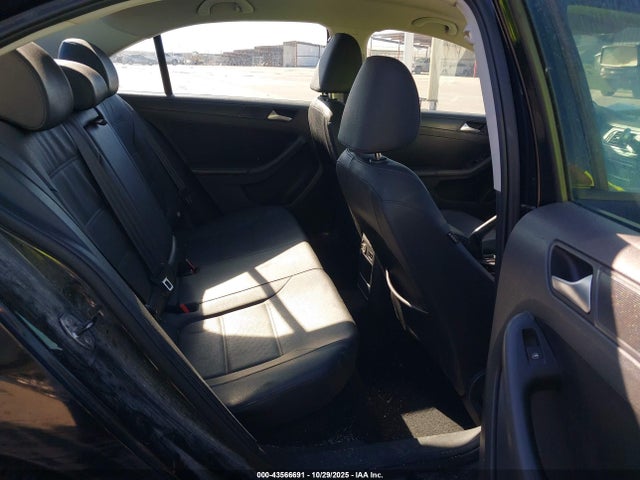 43566691 :رقم المزاد ، 3VWDX7AJXCM357441 vin ، 2012 Volkswagen Jetta 2.5l Se مزاد بيع