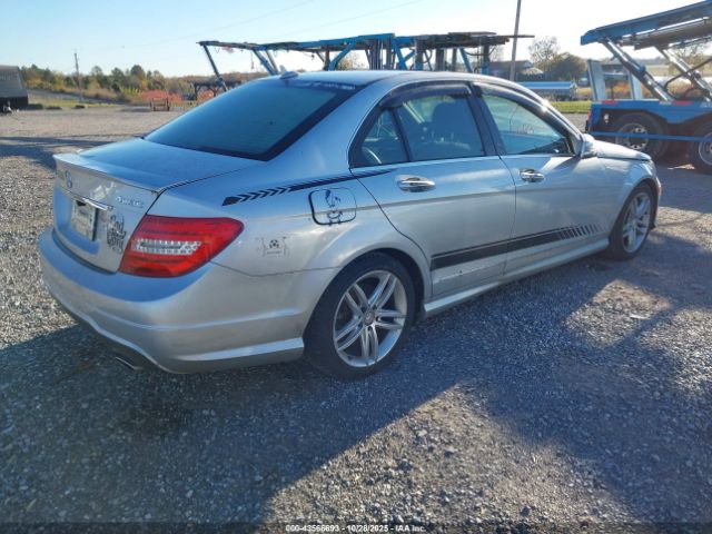 2014 MERCEDES-BENZ C 300 WDDGF8ABXER304473 Photo 3