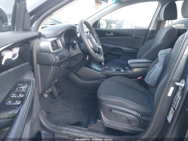 2020 KIA SORENTO 5XYPG4A53LG619833 Photo 4