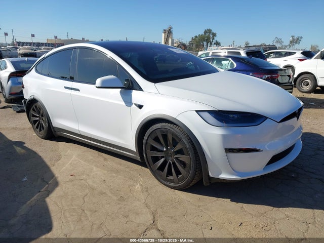 2024 TESLA MODEL X 7SAXCDE59RF436624 Photo 0