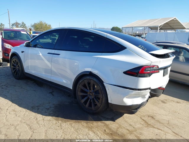 2024 TESLA MODEL X 7SAXCDE59RF436624 Photo 2