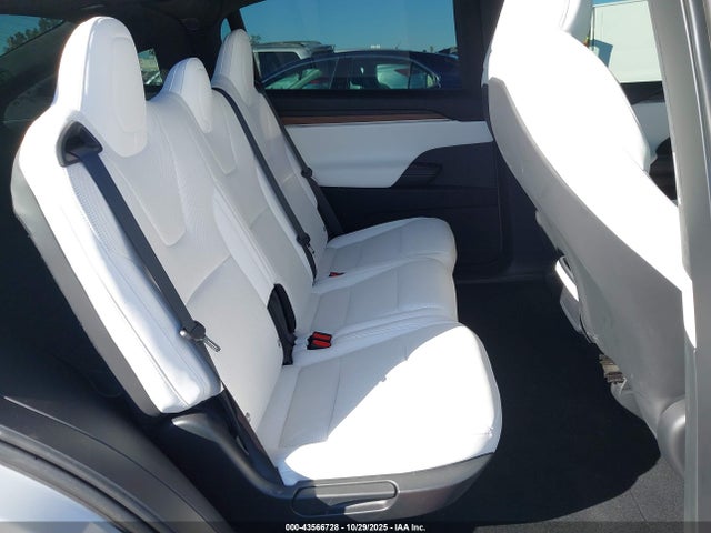 2024 TESLA MODEL X 7SAXCDE59RF436624 Photo 7