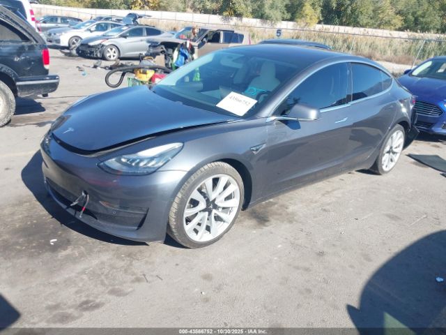 2018 TESLA MODEL 3 5YJ3E1EB5JF100421 Photo 1