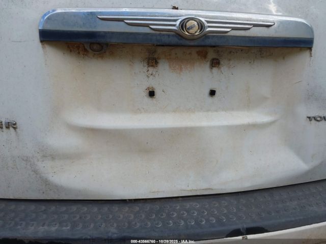 2010 CHRYSLER TOWN & COUNTRY 2A4RR6DX7AR240266 Photo 5