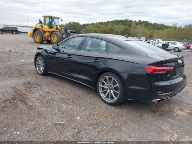 2025 AUDI A5 SPORTBACK WAUDACF52SA010378 Photo 2
