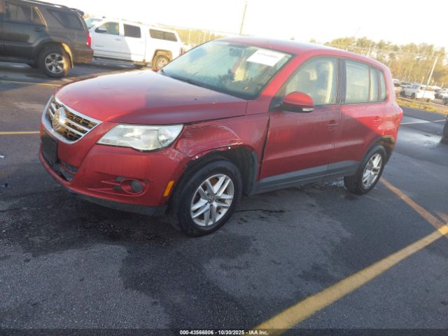2011 VOLKSWAGEN TIGUAN WVGBV7AX8BW001617 Photo 1