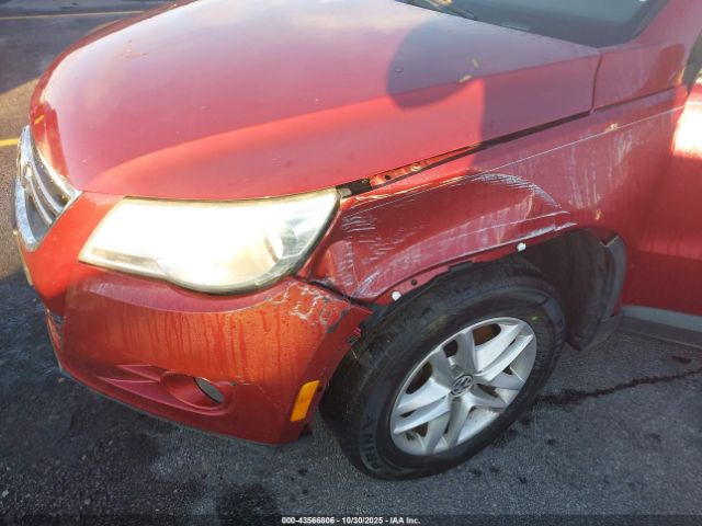 2011 VOLKSWAGEN TIGUAN WVGBV7AX8BW001617 Photo 5