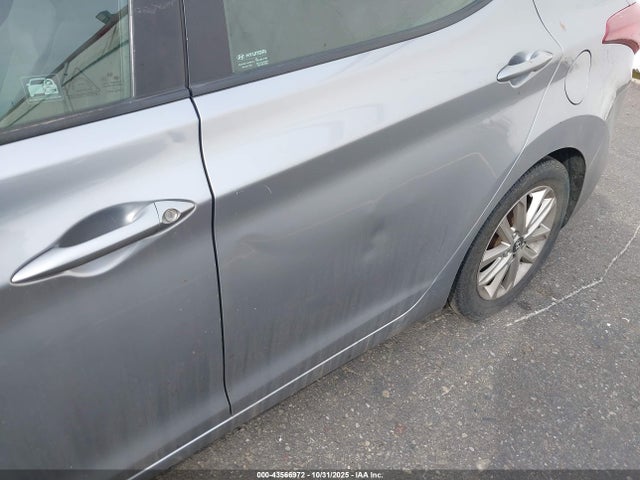 Hyundai ELANTRA SE 2015 5NPDH4AE3FH593893 Image 12