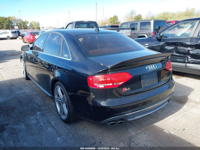 2010 AUDI S4 WAUBGAFL4AA143568 Photo 2