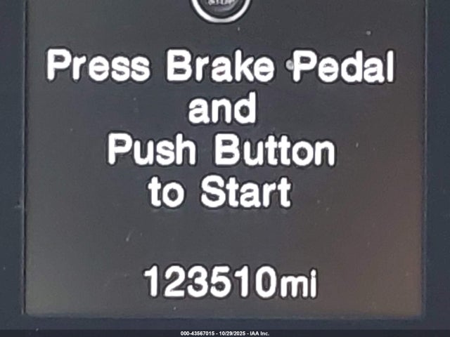 Jeep Renegade Latitude 4x4 2017 ZACCJBBB8HPF10705 Image 14