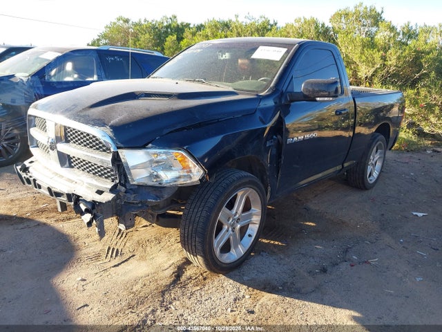 43567040 :رقم المزاد ، 3C6JD6CT9CG237238 vin ، 2012 Ram 1500 R/t مزاد بيع