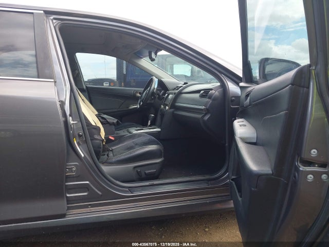 2014 Toyota Camry Se V6 მანქანა იყიდება აუქციონზე, vin: 4T1BK1FKXEU551758, აუქციონის ნომერი: 43567075