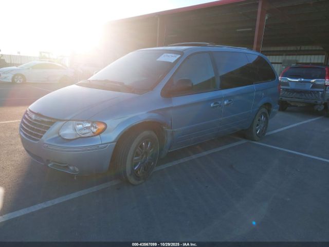 2005 CHRYSLER TOWN & COUNTRY 2C4GP64L45R166472 Photo 1