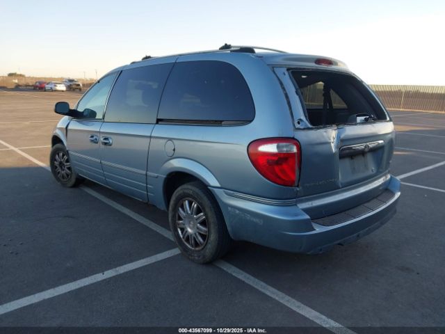 2005 CHRYSLER TOWN & COUNTRY 2C4GP64L45R166472 Photo 2