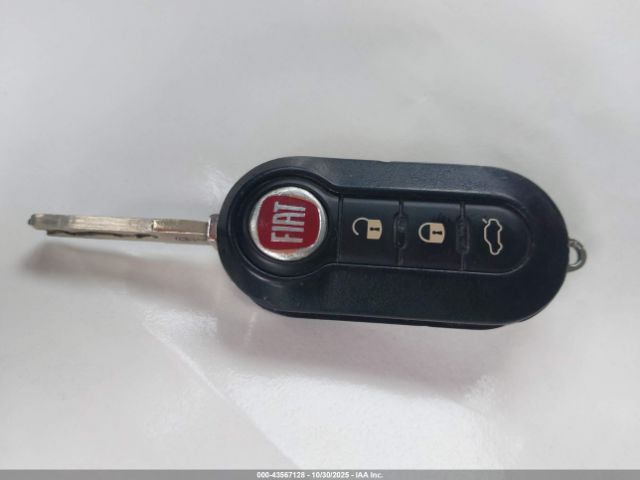 2014 FIAT 500L ZFBCFADH8EZ020763 Photo 10