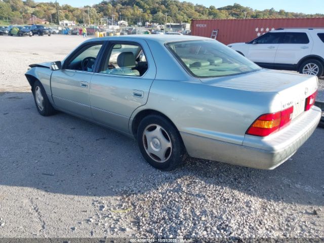 1998 LEXUS LS 400 JT8BH28F8W0099762 Photo 2