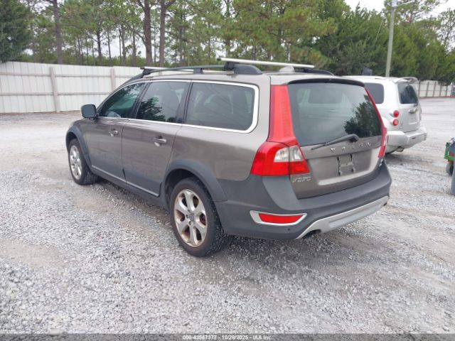 2011 VOLVO XC70 YV4902BZ1B1101184 Photo 2
