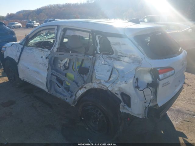 2023 TOYOTA COROLLA CROSS 7MUAAABG5PV044865 Photo 2