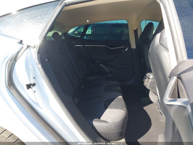 Aukcja sprzedaży 2013 Tesla Model S, vin: 5YJSA1CN3DFP22010, numer aukcji: 43567566