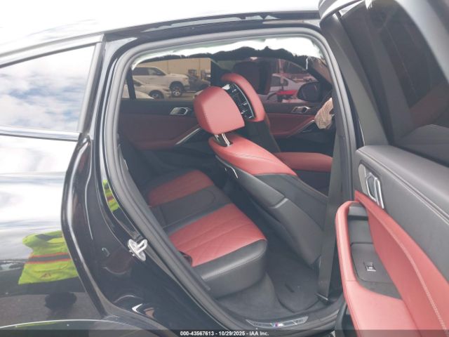 2025 BMW X6 5UX33EX09S9Z28314 Photo 7